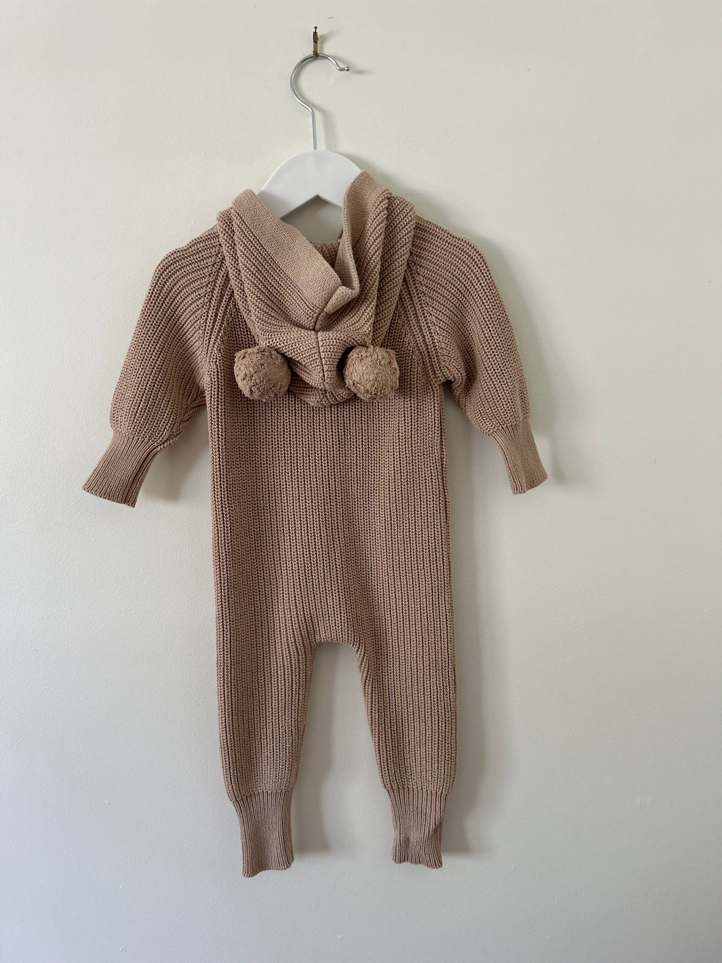 Little B’s - Beige Knitted Suit (3-6M)