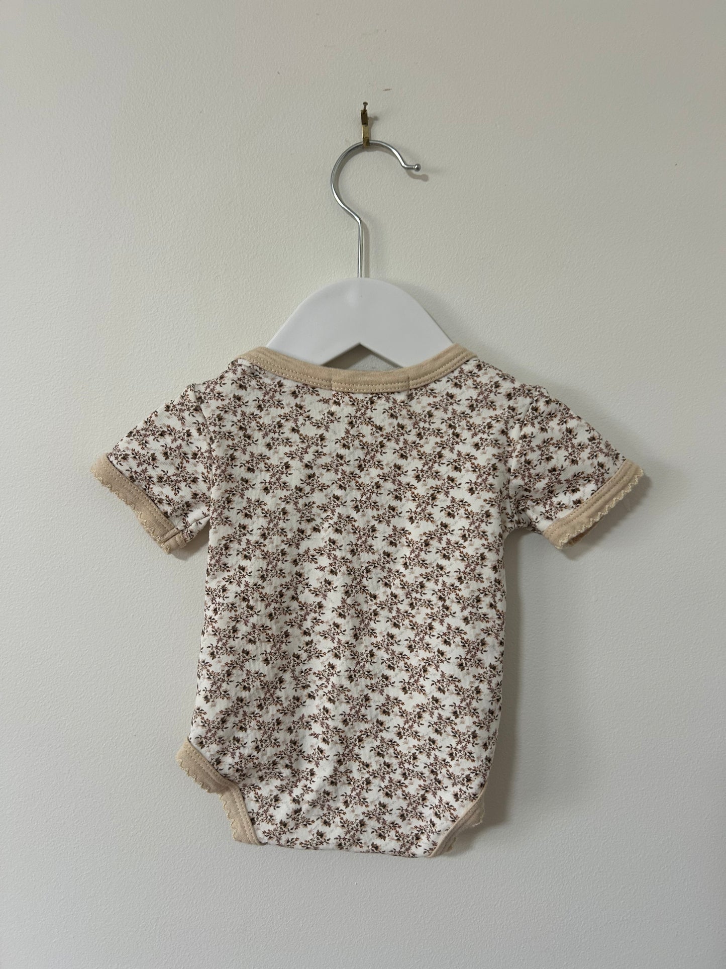 Piper Bug - Onesie (000)